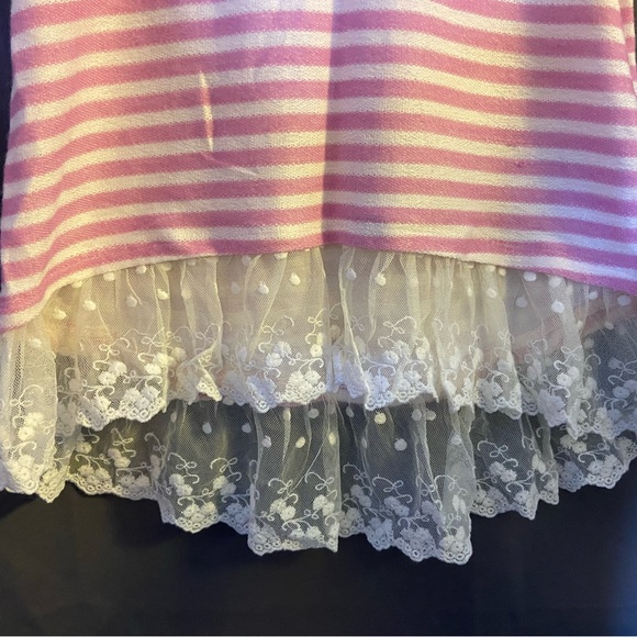 Max + Riley Top - Picture 3 of 15